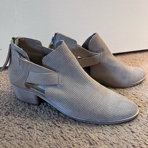 Dolce Vita Tan Booties Size 7.5 Women’s - Picture 1 of 9